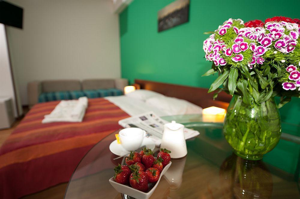 Leccesalento Bed And Breakfast ภายนอก รูปภาพ